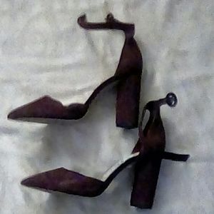 Burgundy strapped heel